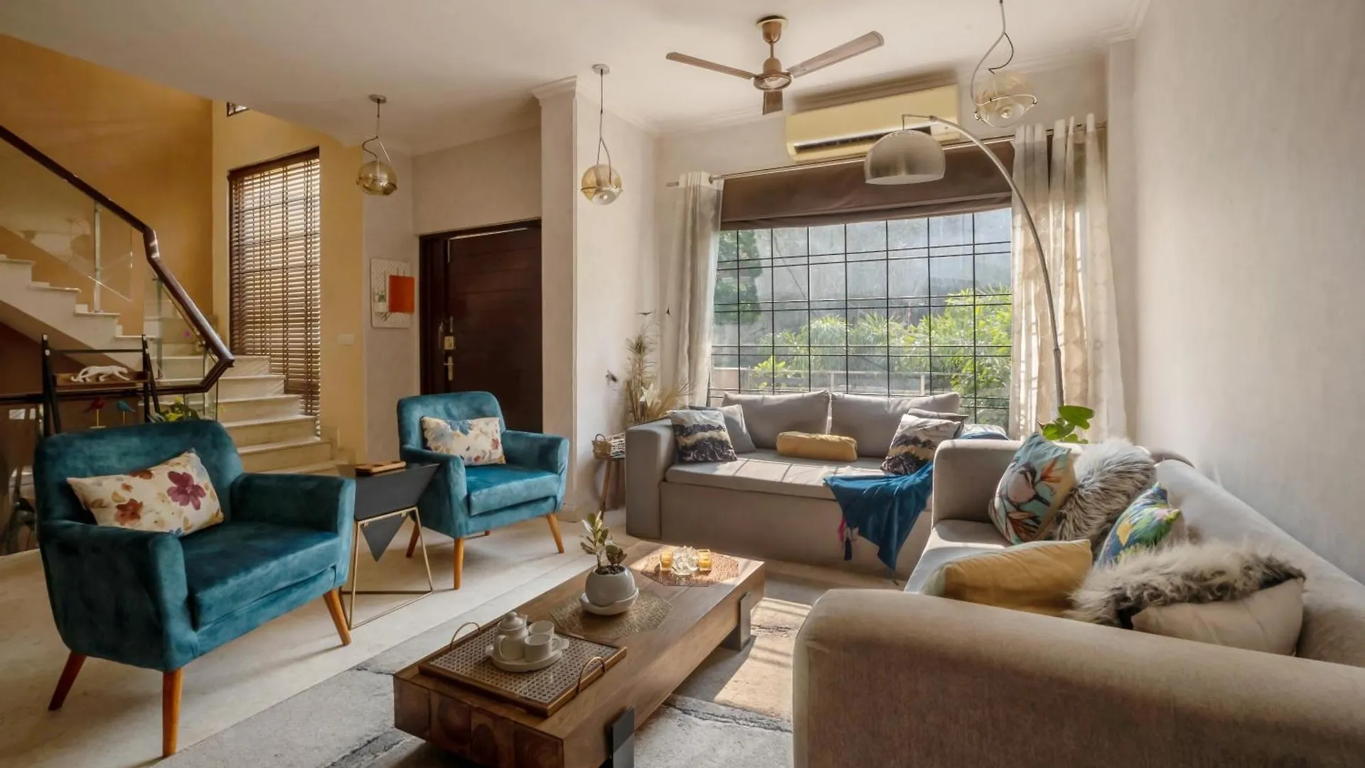 Nyaraló Luxurious 4 Bhk With Mini Movie Theatre In Gurgaon Villa India