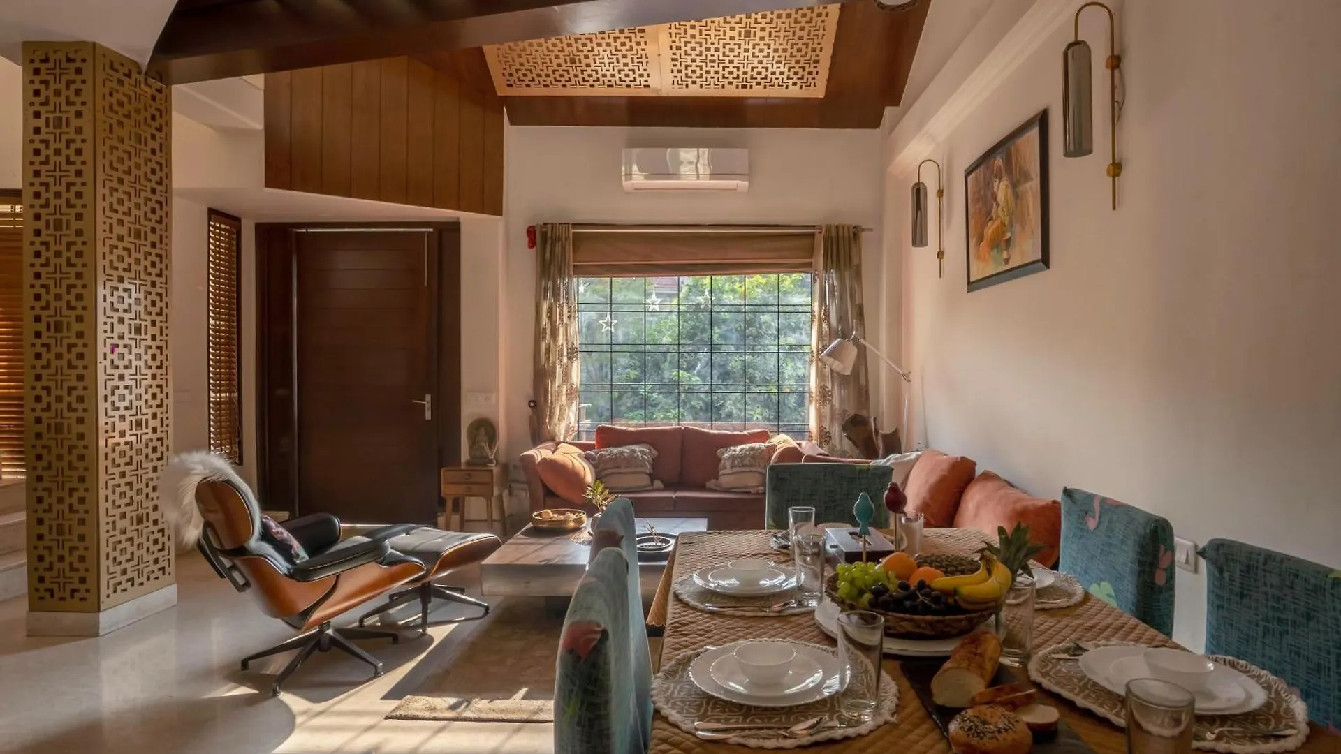 Luxurious 4 Bhk With Mini Movie Theatre In Gurgaon Villa